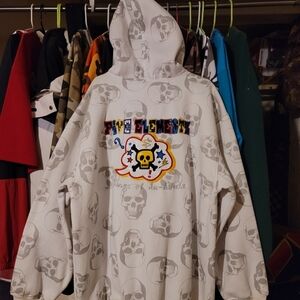 Vintage y2k All Over Print Skull Hoodie NWT